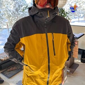 Men’s Size medium Flylow ski jacket NWT - never worn